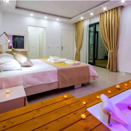 Kashoneymoonvillawith Indoorhotpool Andseaview Vilă Kaș