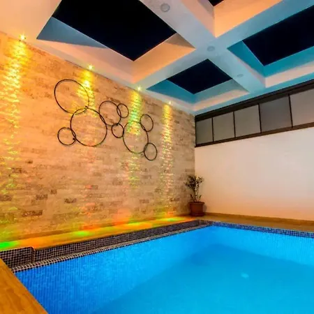 Kashoneymoonvillawith Indoorhotpool Andseaview Vilă
